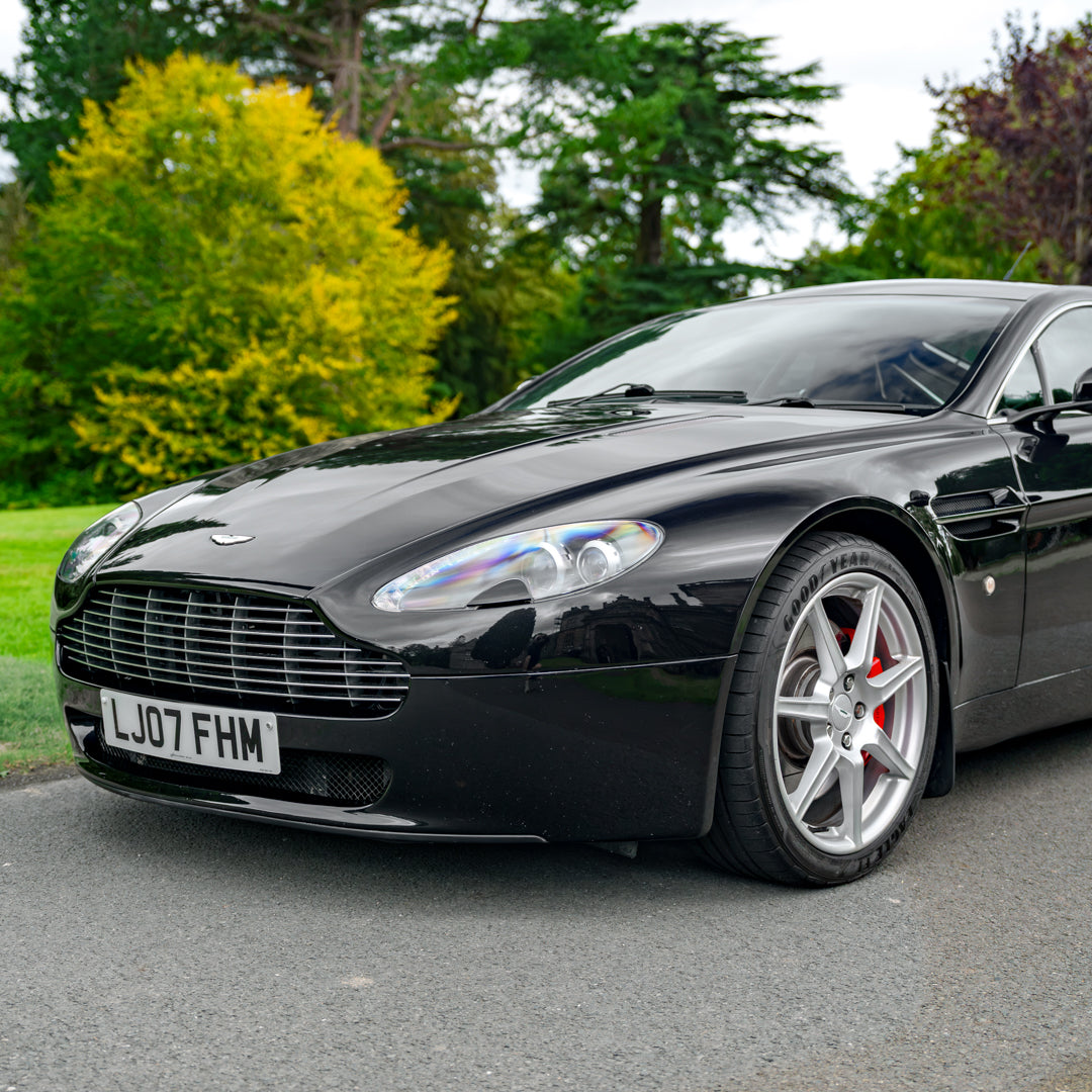V8 Aston Martin
