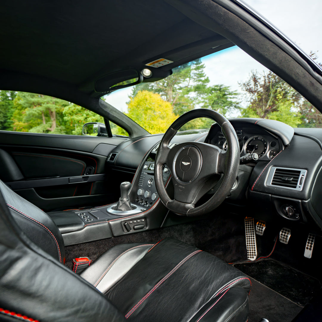V8 Aston Martin