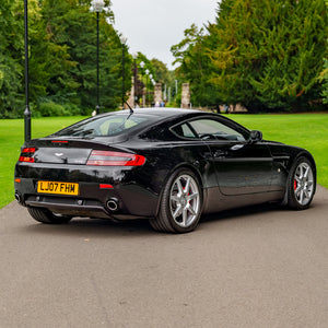 V8 Aston Martin