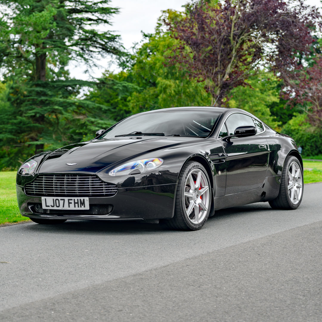 V8 Aston Martin