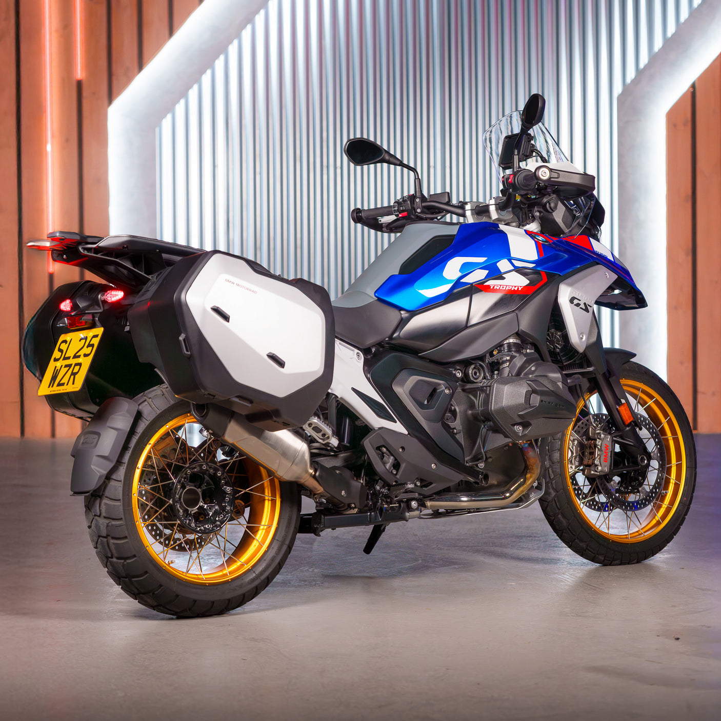 2025 BMW GS1300
