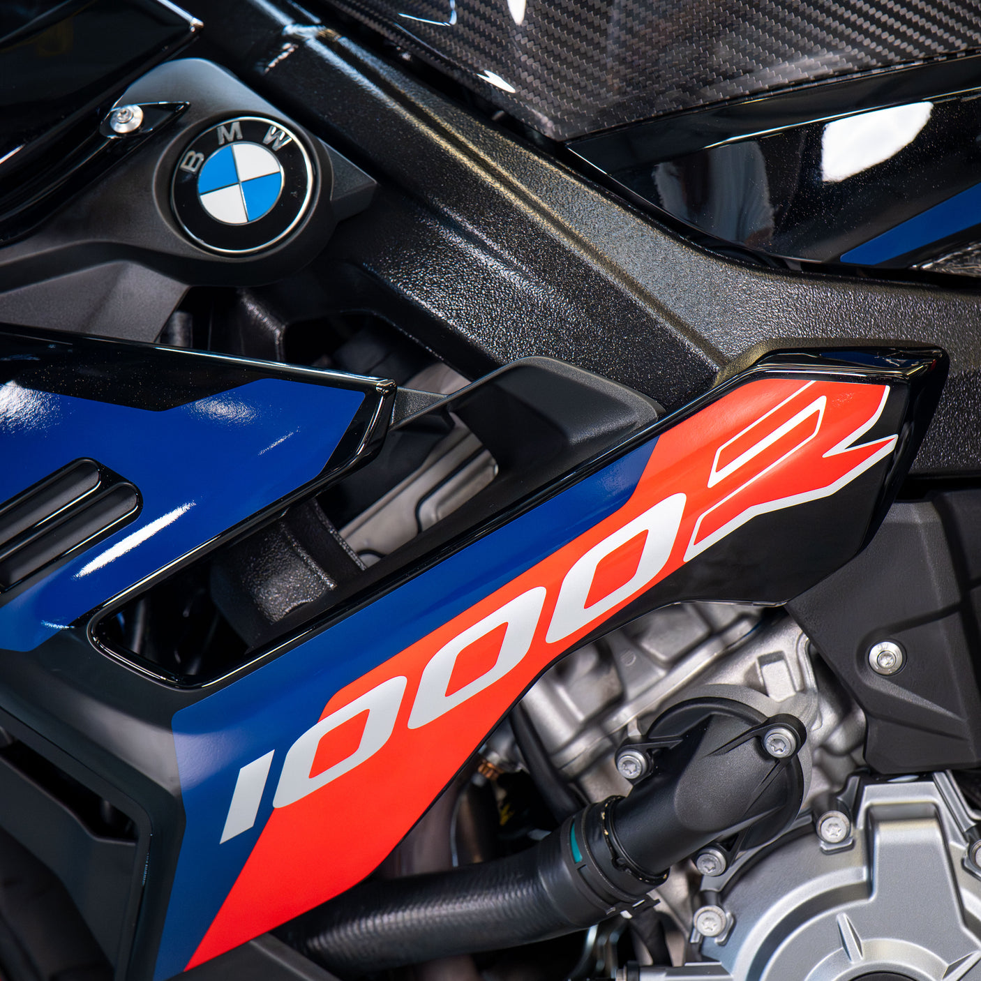 BMW M 1000 R CARBON COMP PACK + £2000