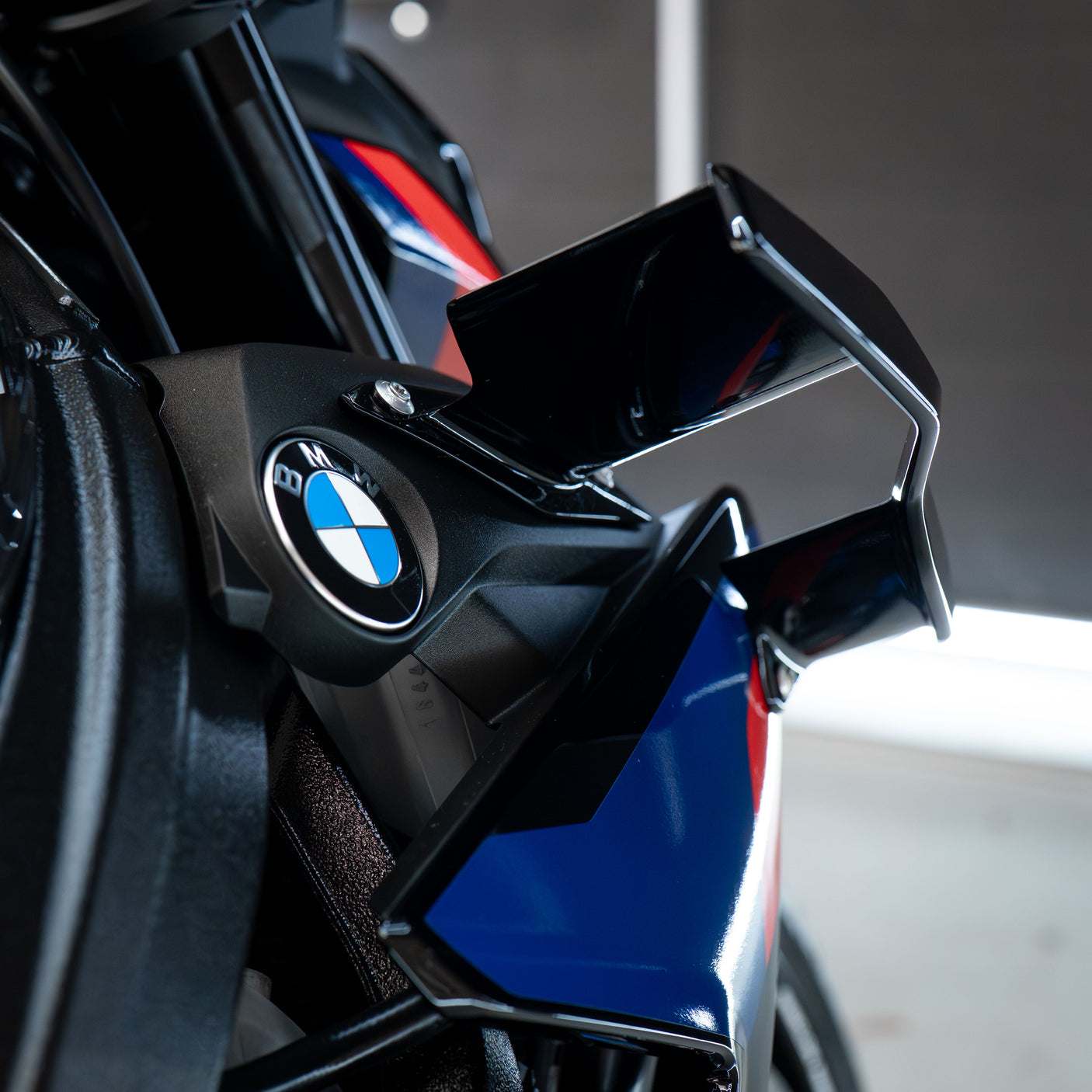 BMW M 1000 R CARBON COMP PACK + £2000