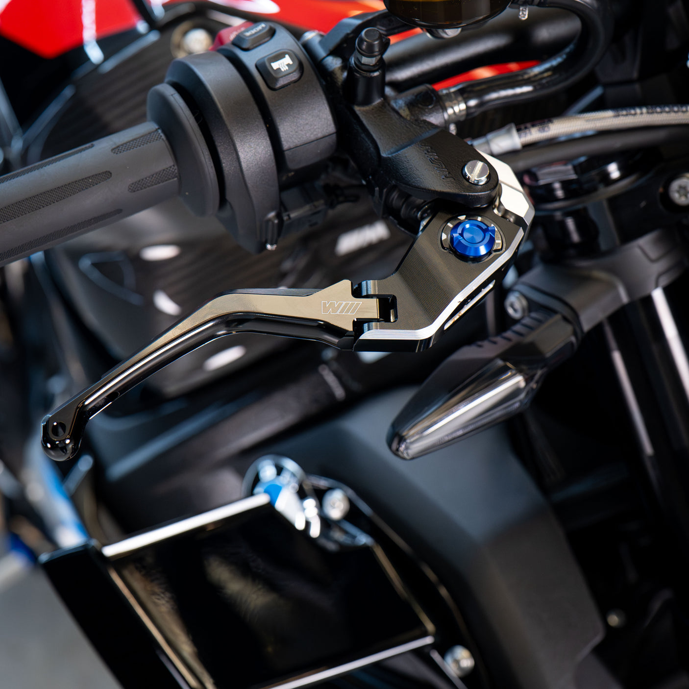 BMW M 1000 R CARBON COMP PACK + £2000