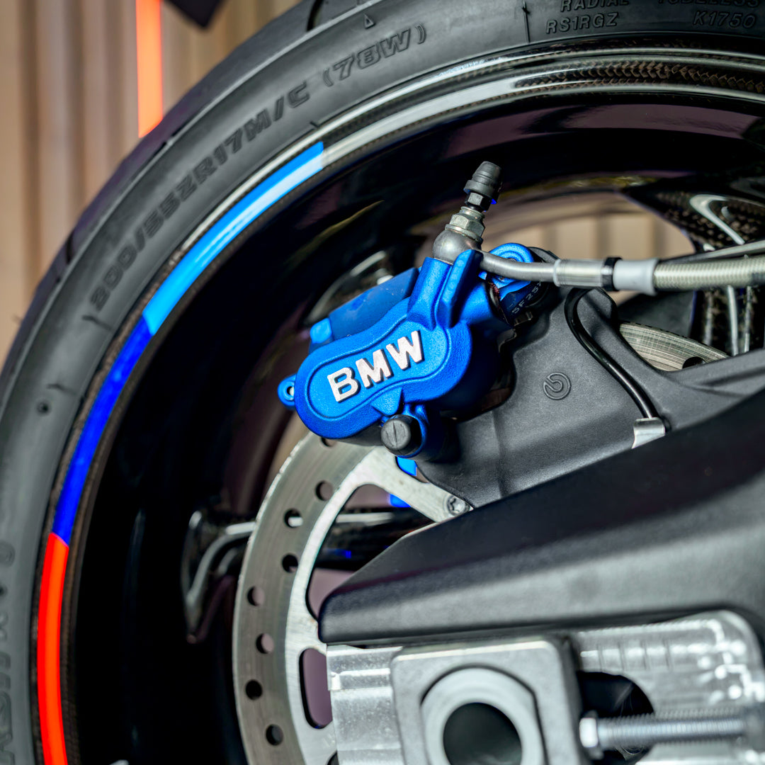 2025 BMW M1000XR