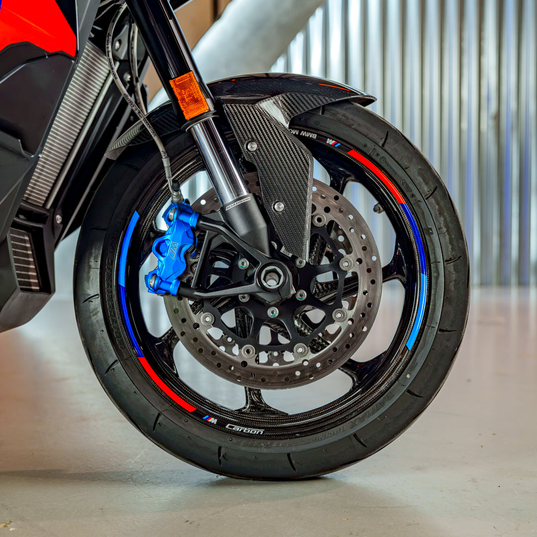 2025 BMW M1000XR