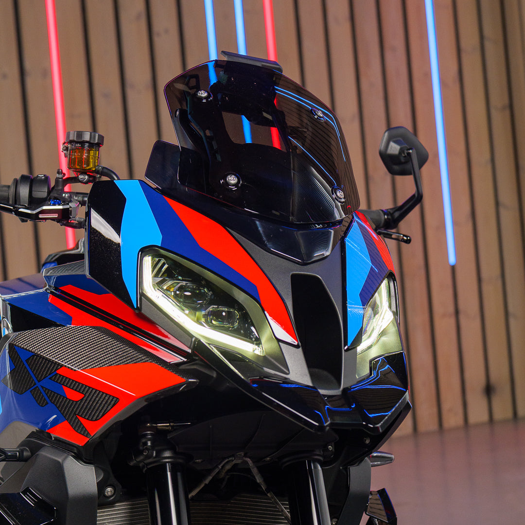 2025 BMW M1000XR