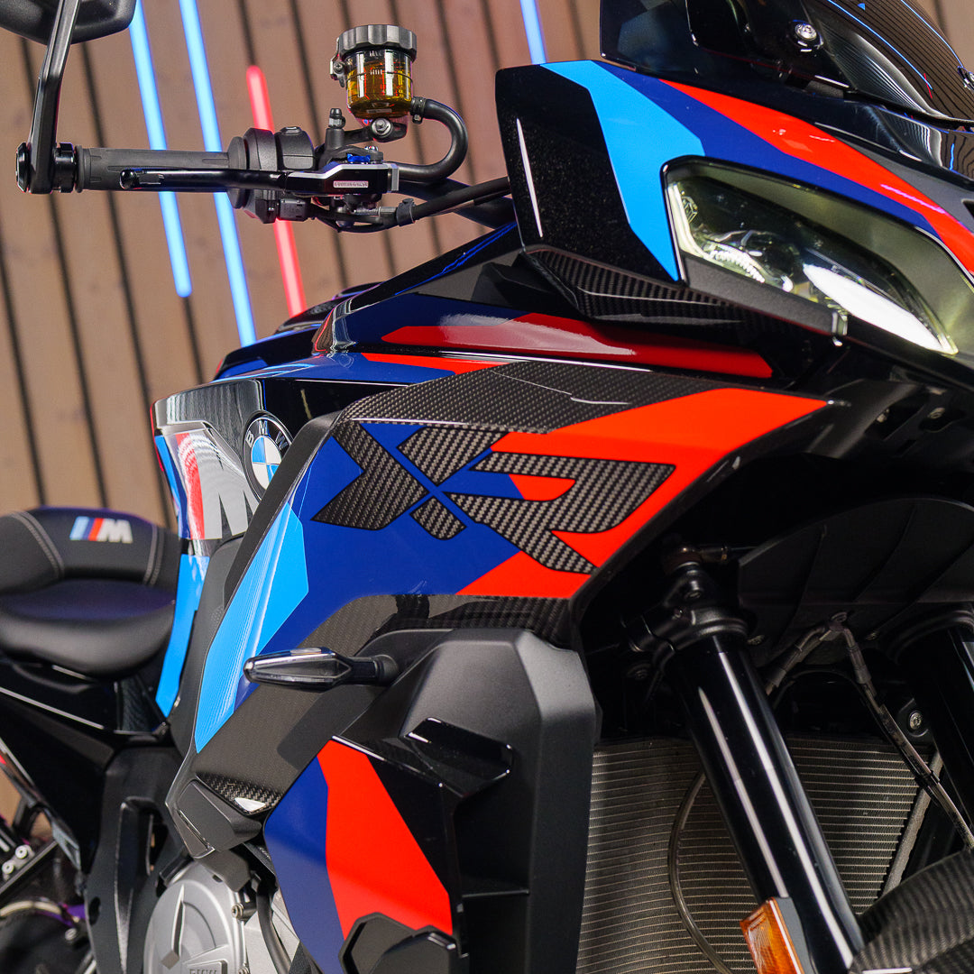 2025 BMW M1000XR
