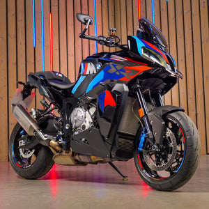 2025 BMW M1000XR