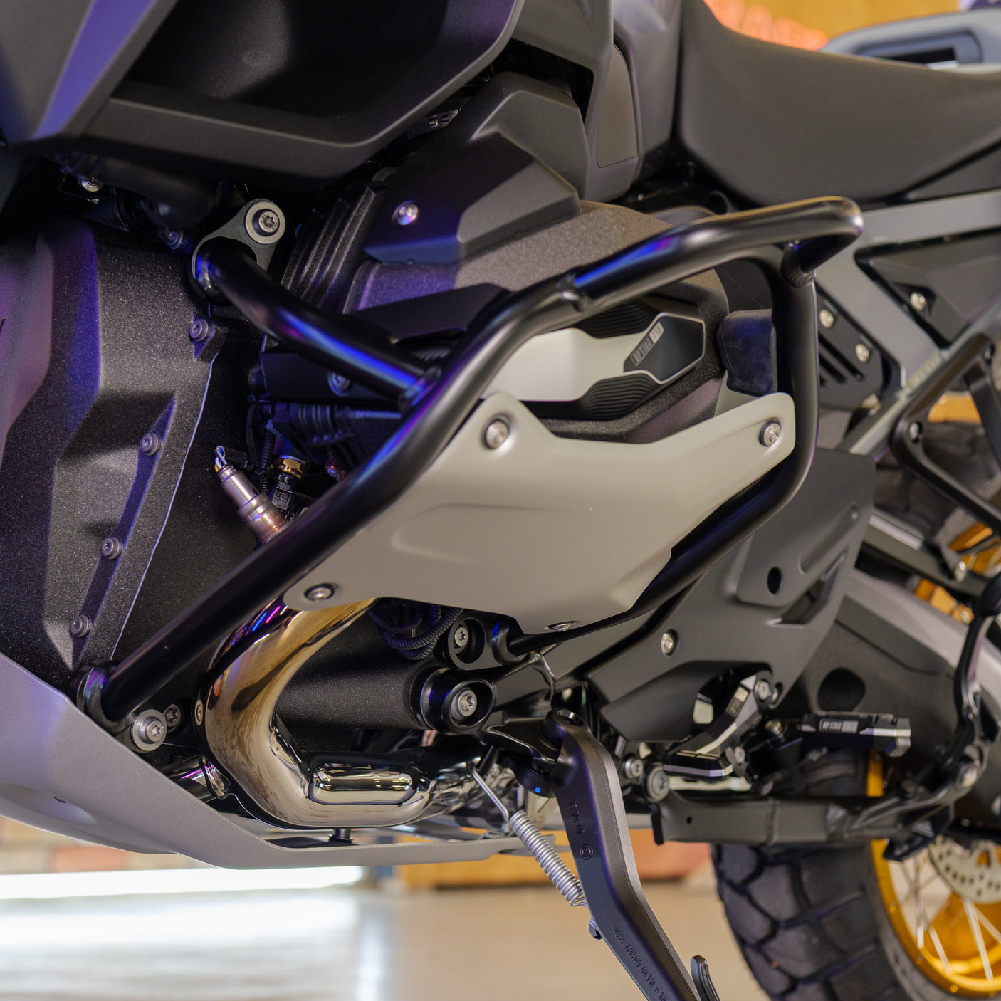 BRAND NEW FULLY LOADED 2025 BMW 1300 GSA + Luggage + £2,000