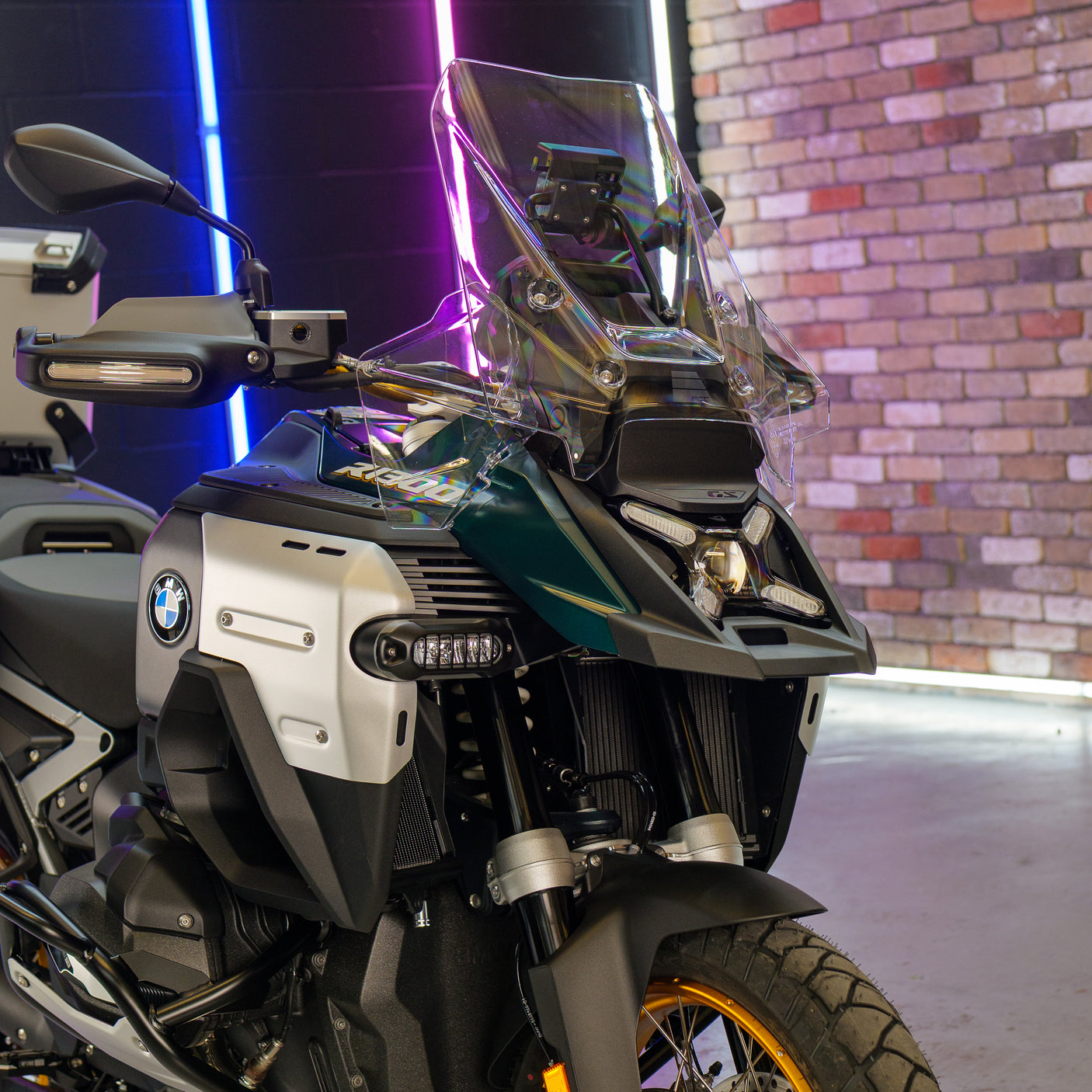 BRAND NEW FULLY LOADED 2025 BMW 1300 GSA + Luggage + £2,000