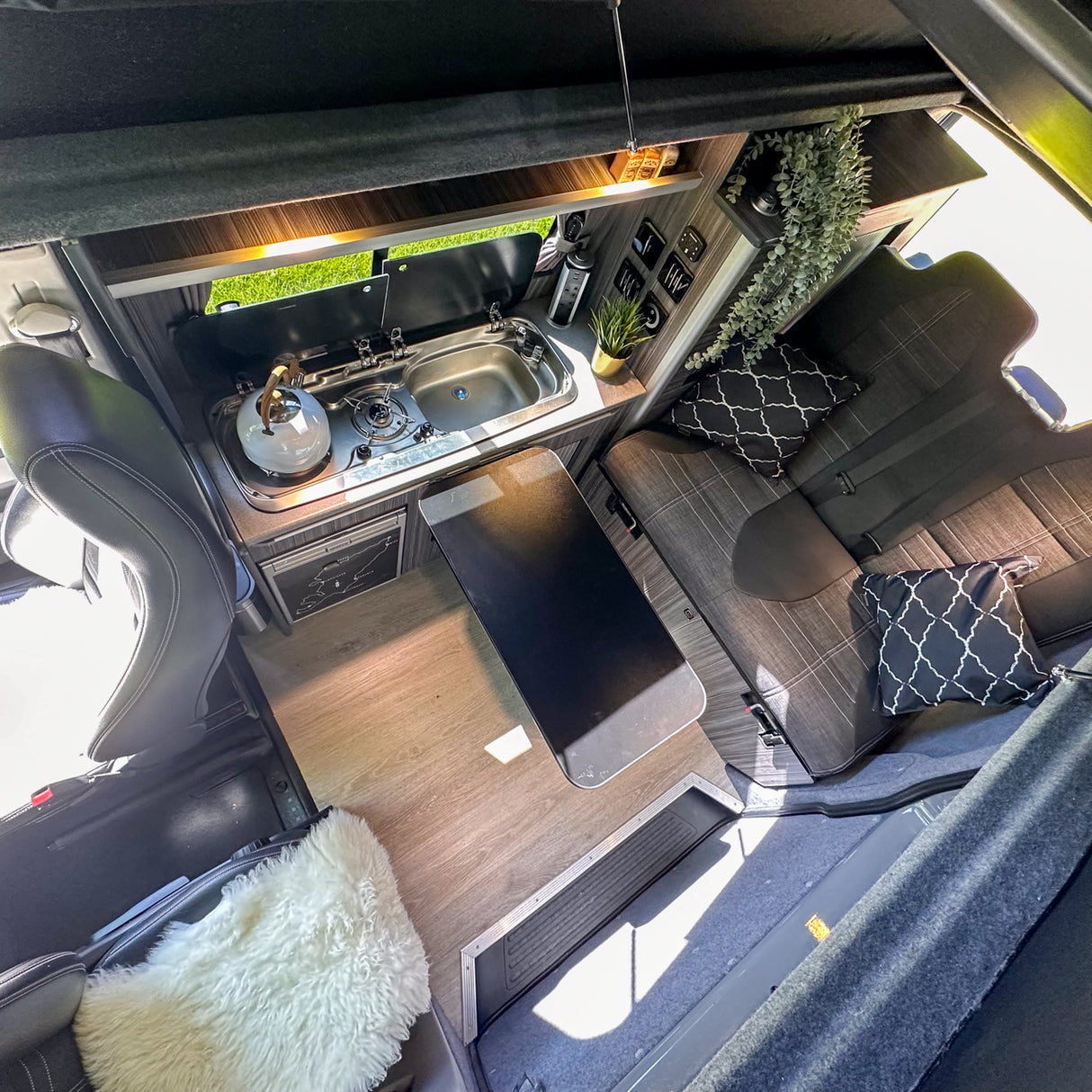 The Ultimate 4 berth Volkswagen T6 Campervan with Pop up roof