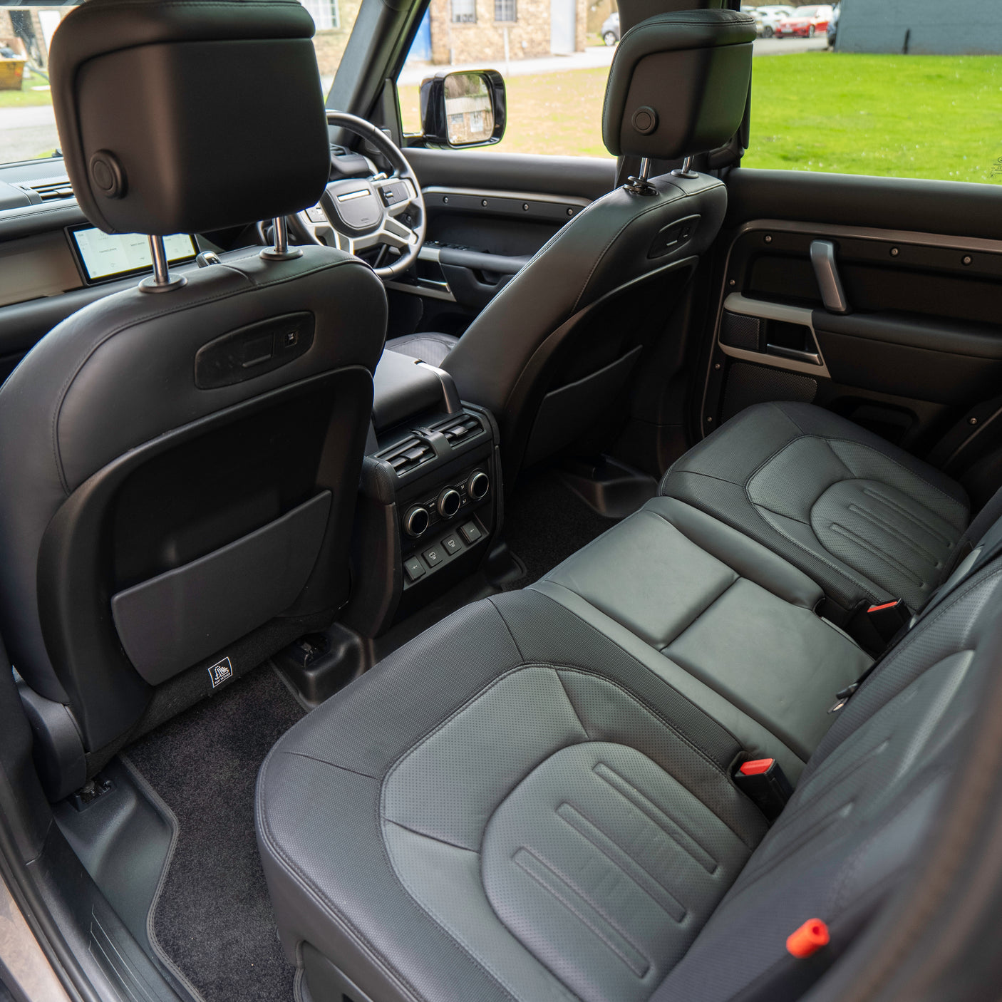Land Rover Defender X-Dynamic HSE