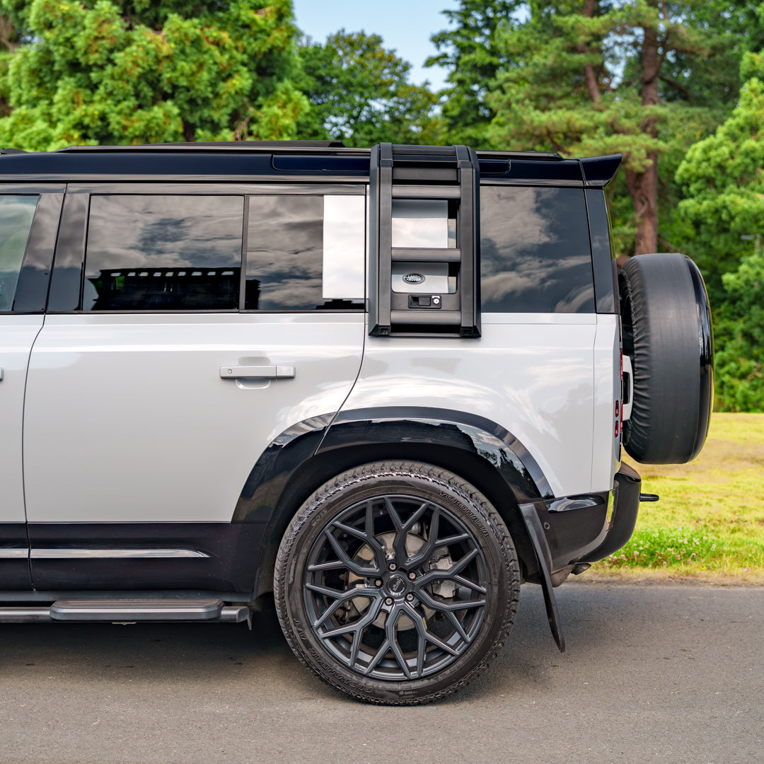 Land Rover Defender X-Dynamic HSE