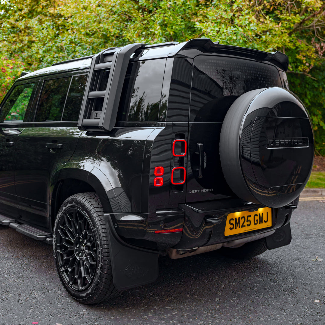 2025 Land Rover Defender 110 X-Dynamic
