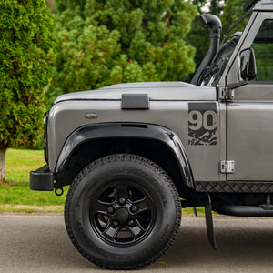 Land Rover Defender 90