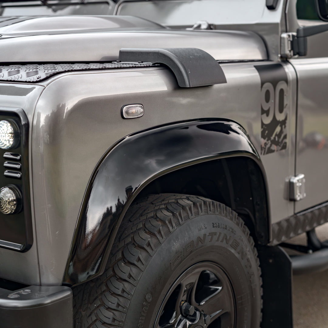 Land Rover Defender 90
