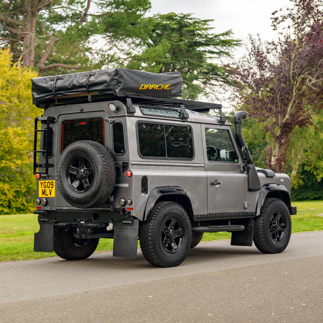 Land Rover Defender 90