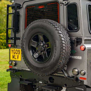 Land Rover Defender 90