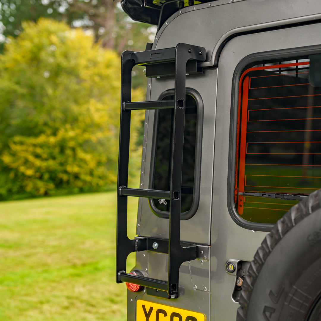 Land Rover Defender 90