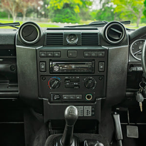 Land Rover Defender 90