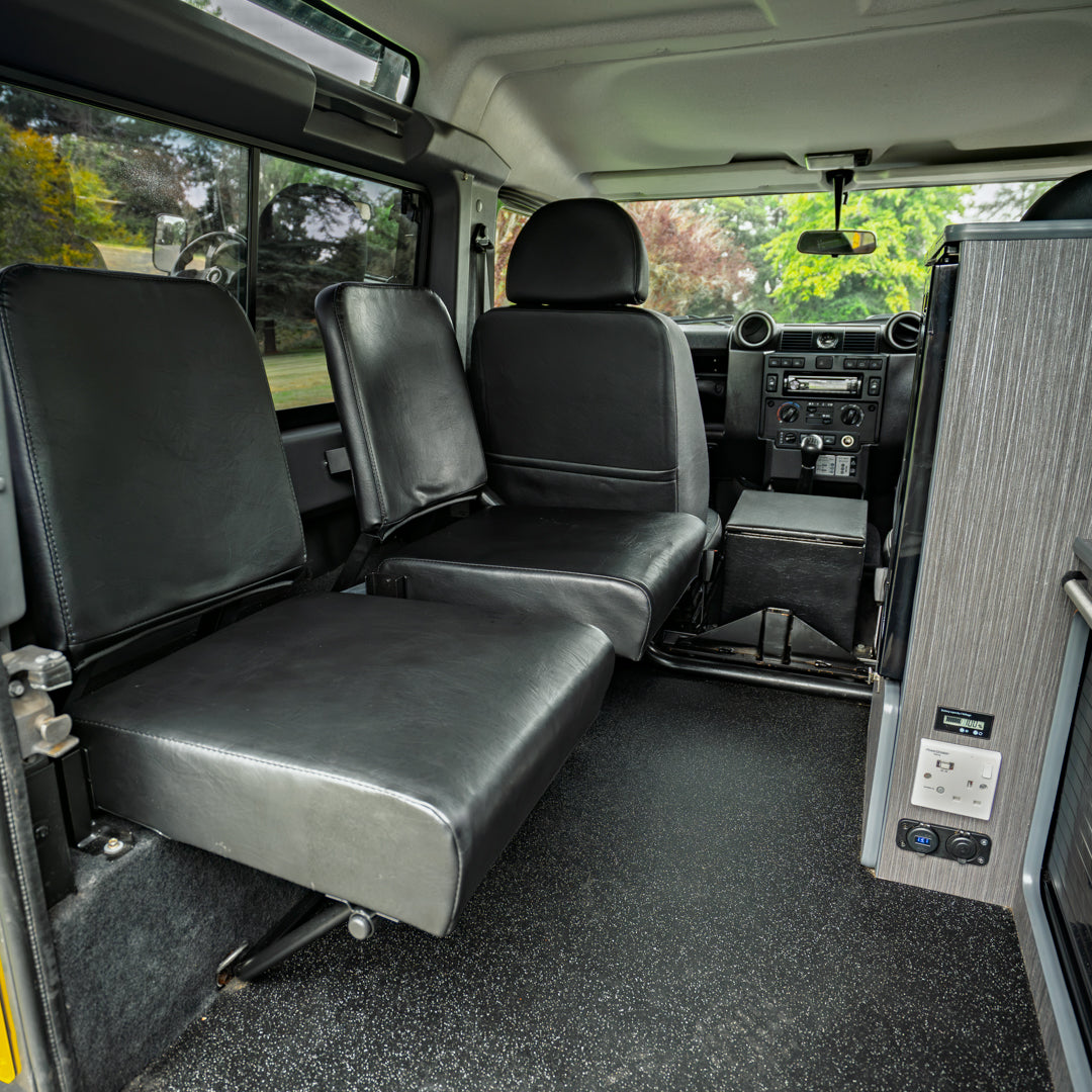 Land Rover Defender 90