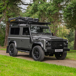 Land Rover Defender 90