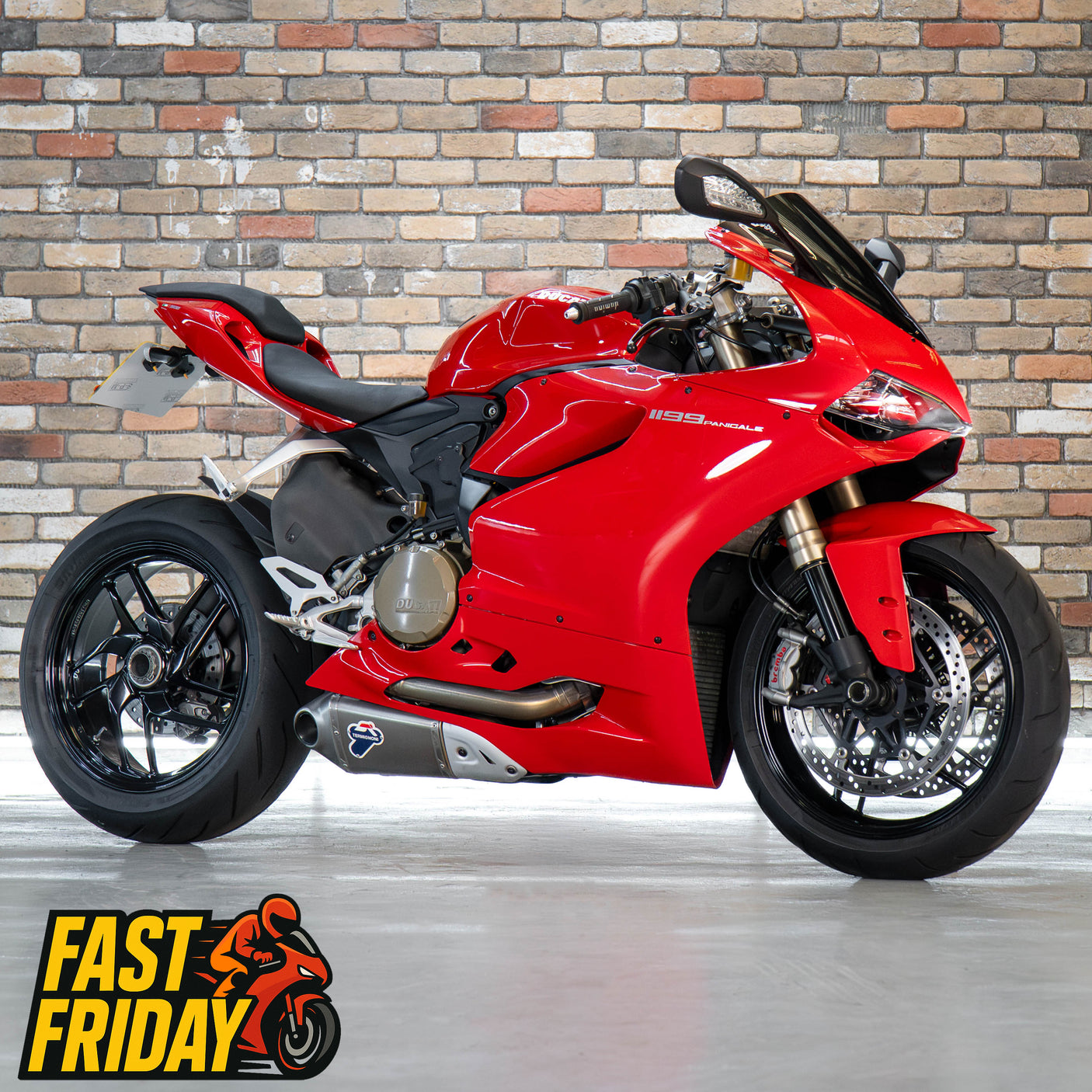 FAST FRIDAY - Ducati 1199 Panigale + £1000 cash