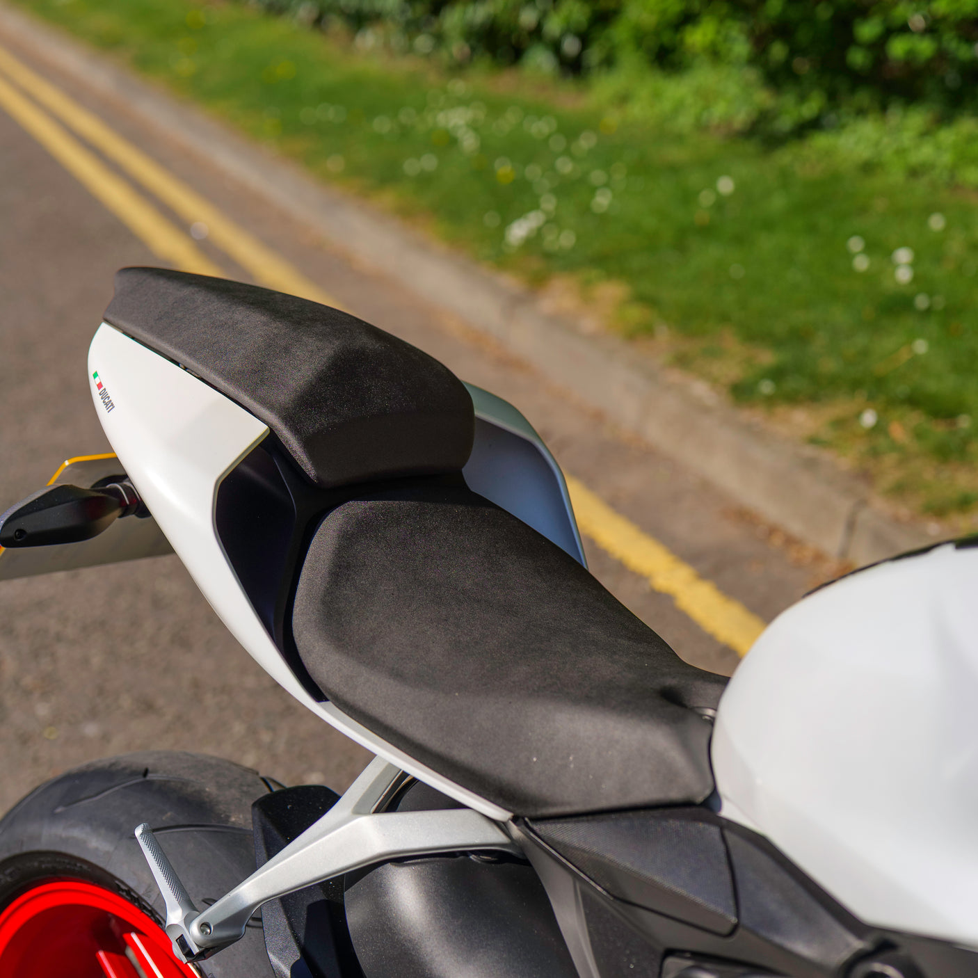FAST FRIDAY: Ducati Panigale 959 Corse + £500