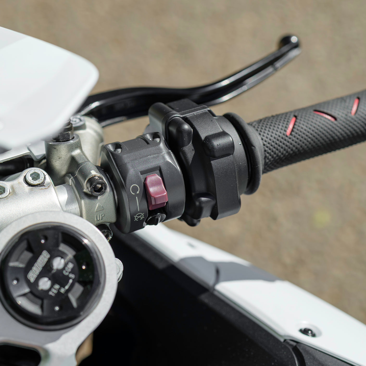 FAST FRIDAY: Ducati Panigale 959 Corse + £500