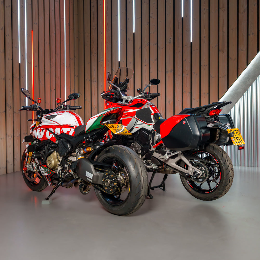 Ducati V4S Combo: Streetfighter + Multistrada