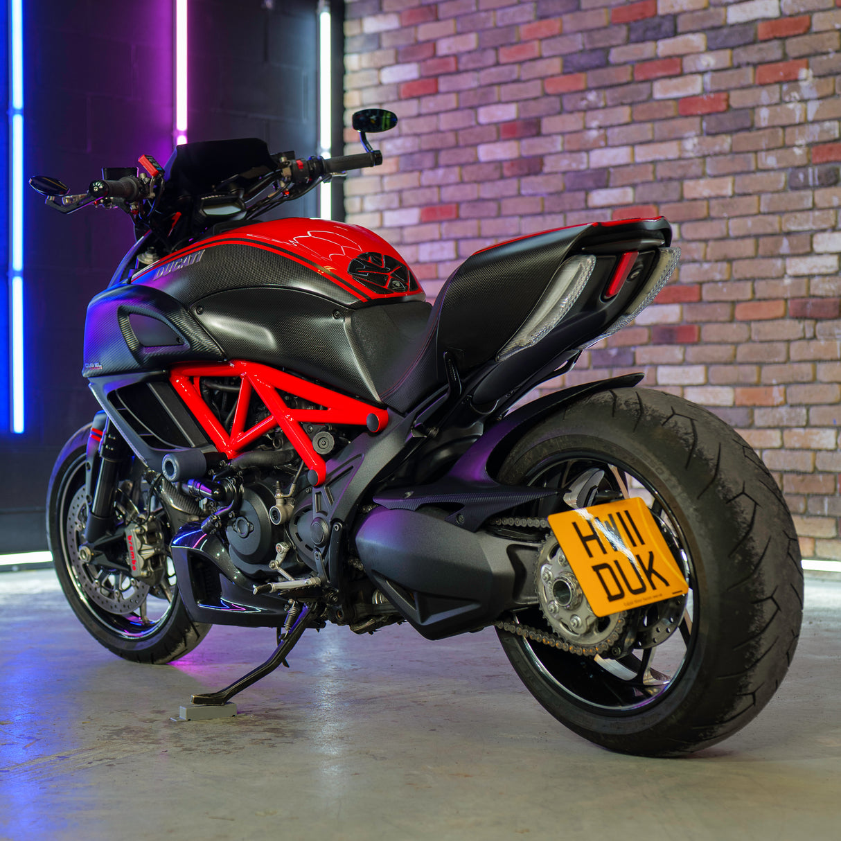 Ducati Diavel Carbon + £500