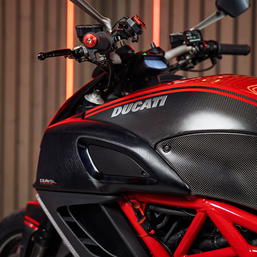 Ducati Diavel Carbon