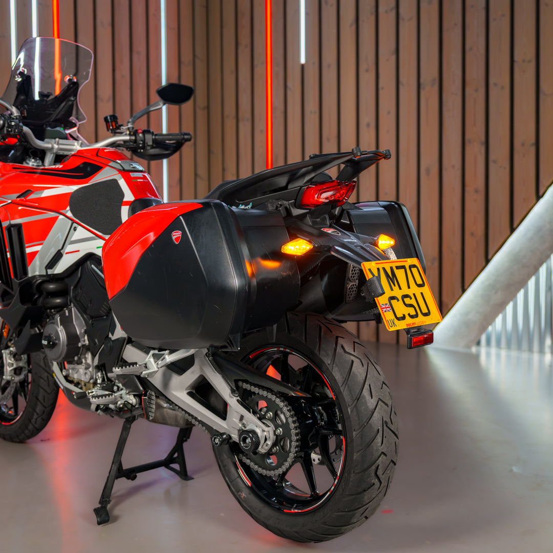 Ducati V4S Combo: Streetfighter + Multistrada