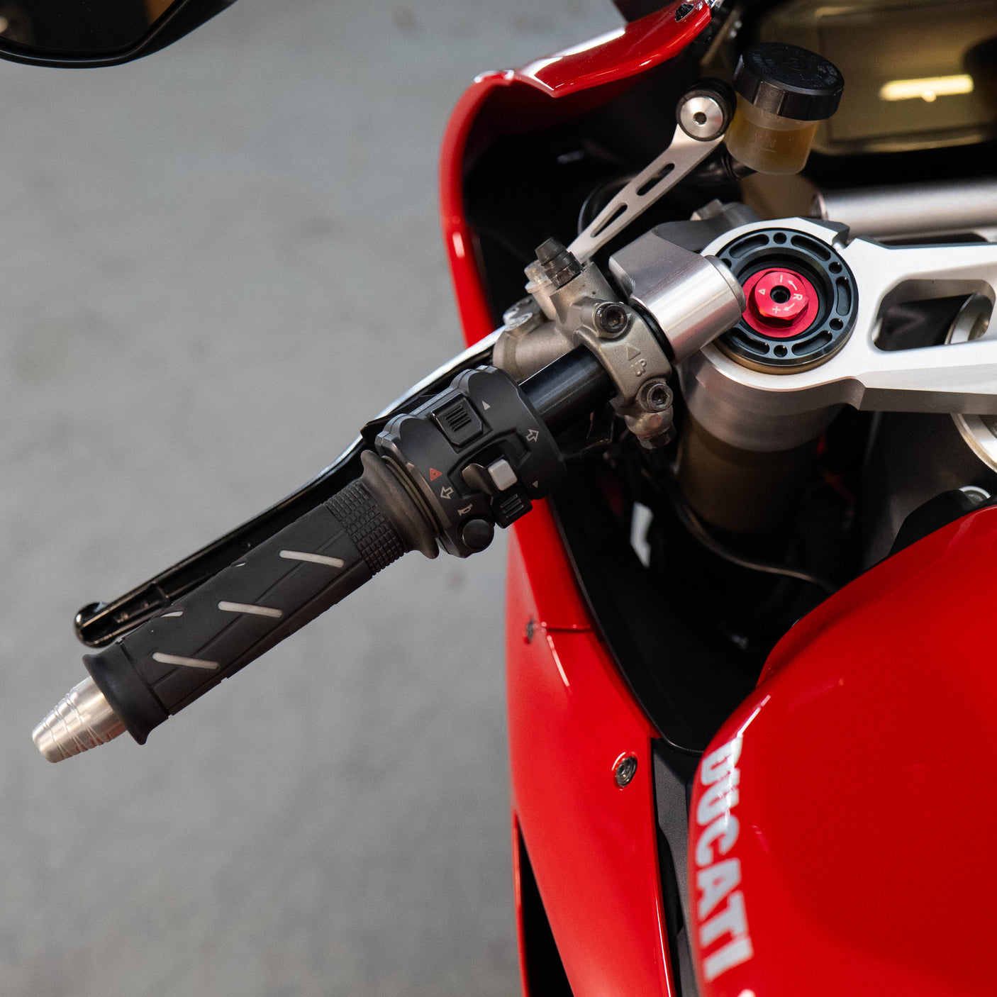 FAST FRIDAY - Ducati 1199 Panigale + £1000 cash