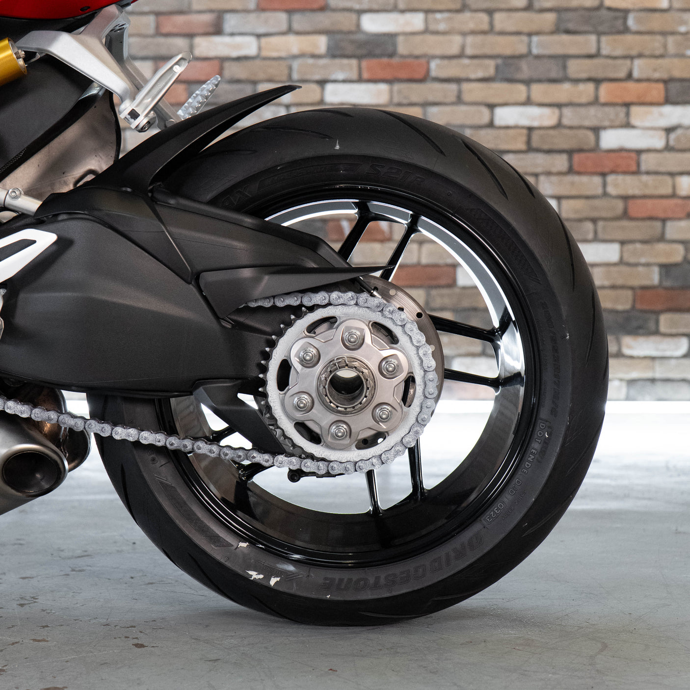 FAST FRIDAY - Ducati 1199 Panigale + £1000 cash