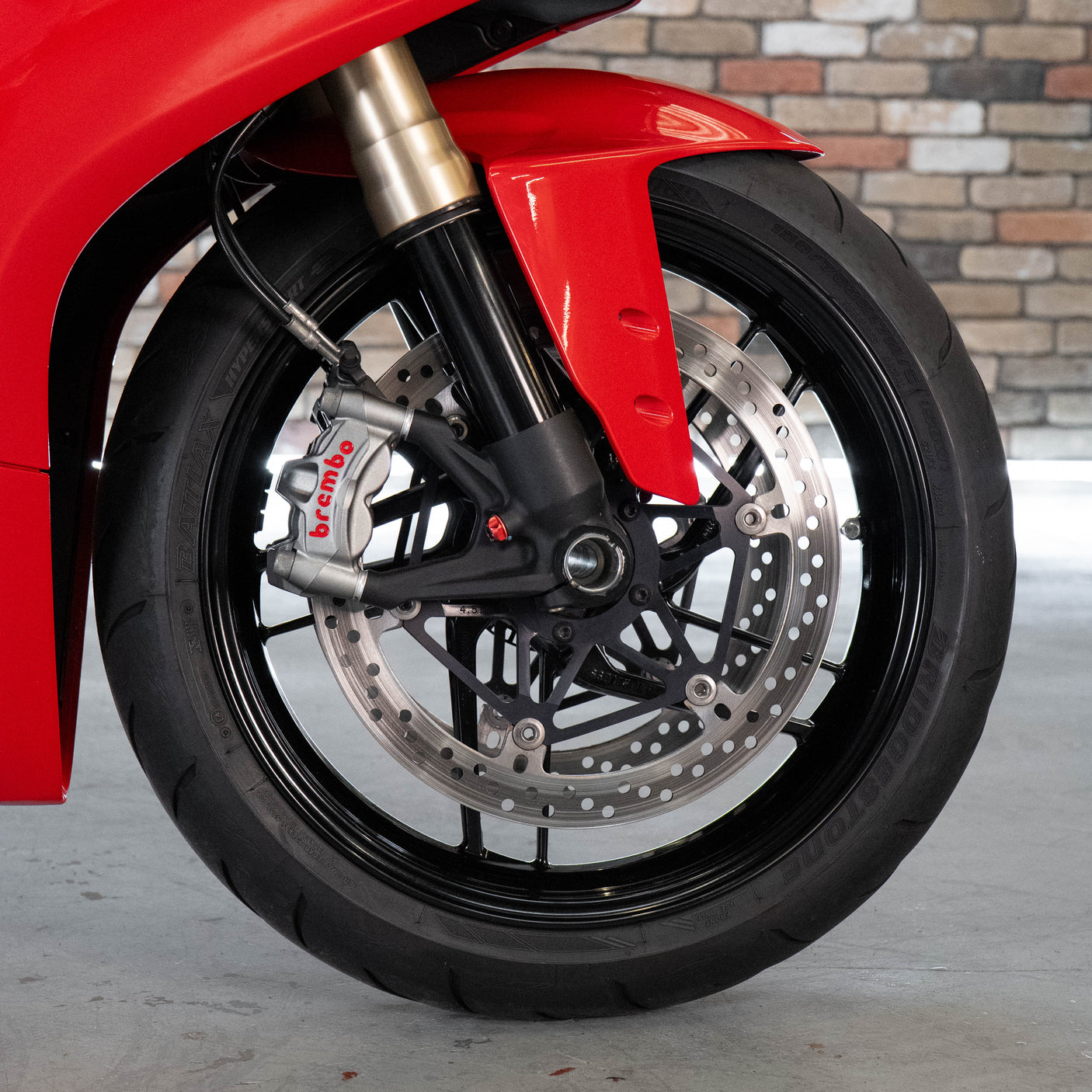FAST FRIDAY - Ducati 1199 Panigale + £1000 cash