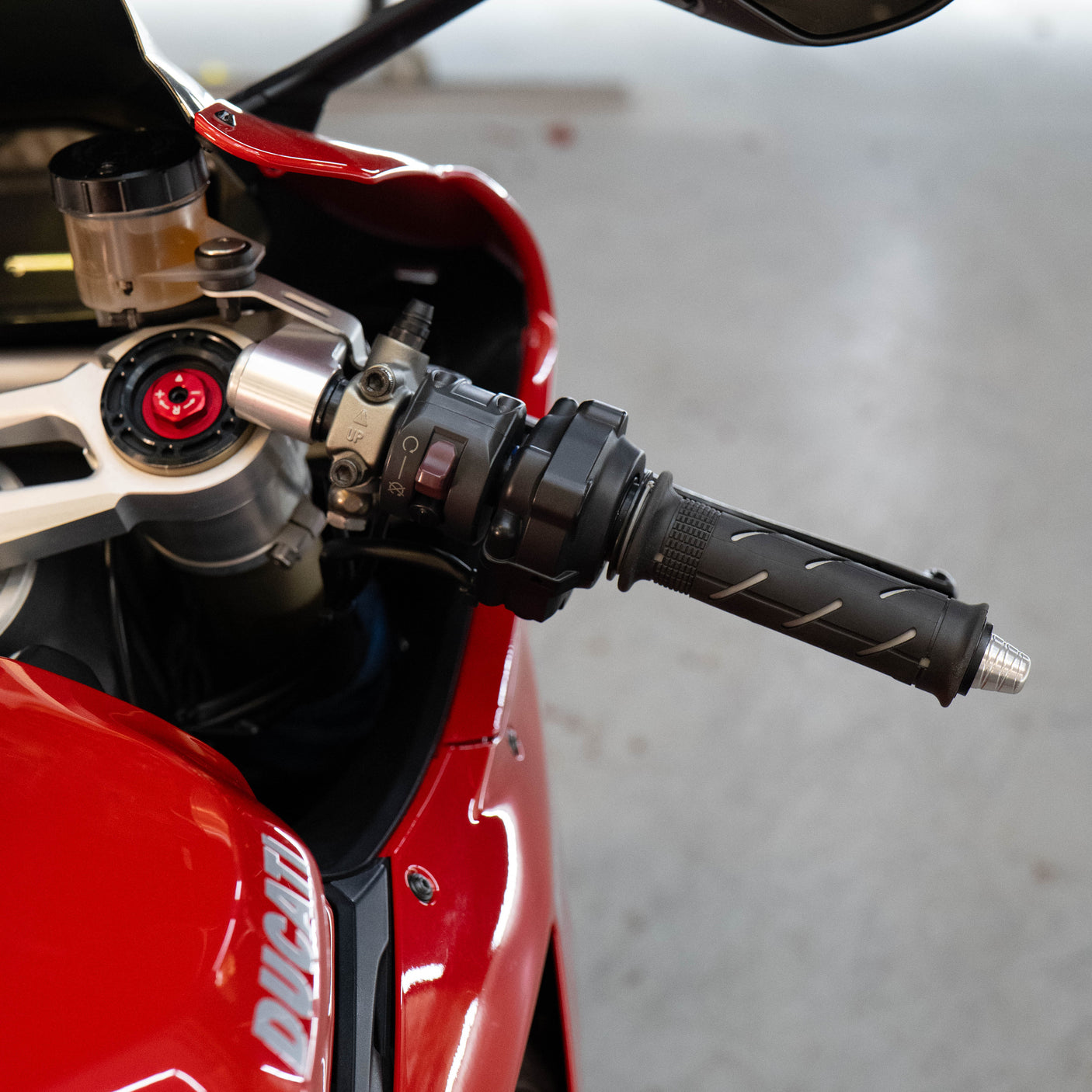 FAST FRIDAY - Ducati 1199 Panigale + £1000 cash