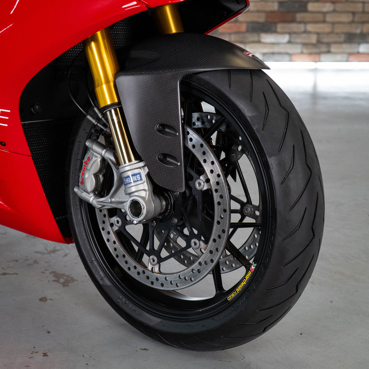 Fast Friday: INSANE Ducati Panigale R + £1000 cash