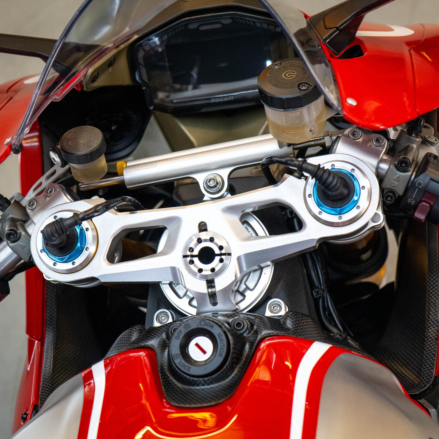 Fast Friday: INSANE Ducati Panigale R + £1000 cash