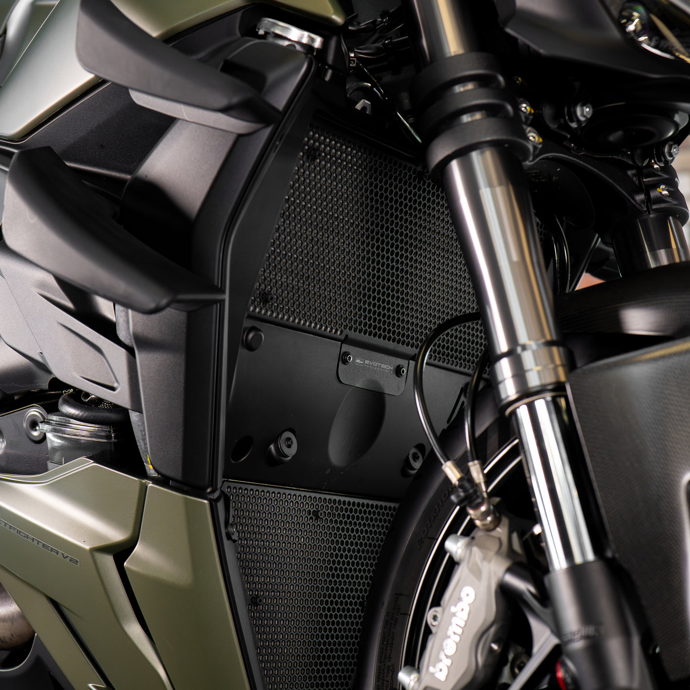 Fast Friday: INSANE 2023 Ducati Streetfighter + £1000 cash
