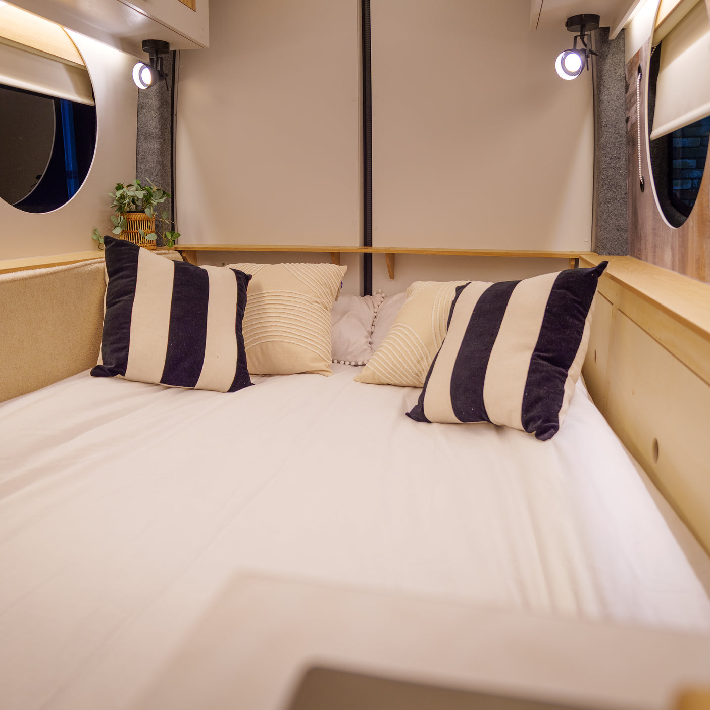 Farah: 4 berth VW Crafter Campervan + £5000