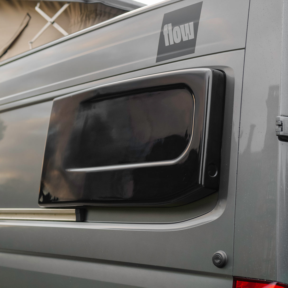 Florence - Fully Off Grid Super Lux 4 berth Campervan + £5000