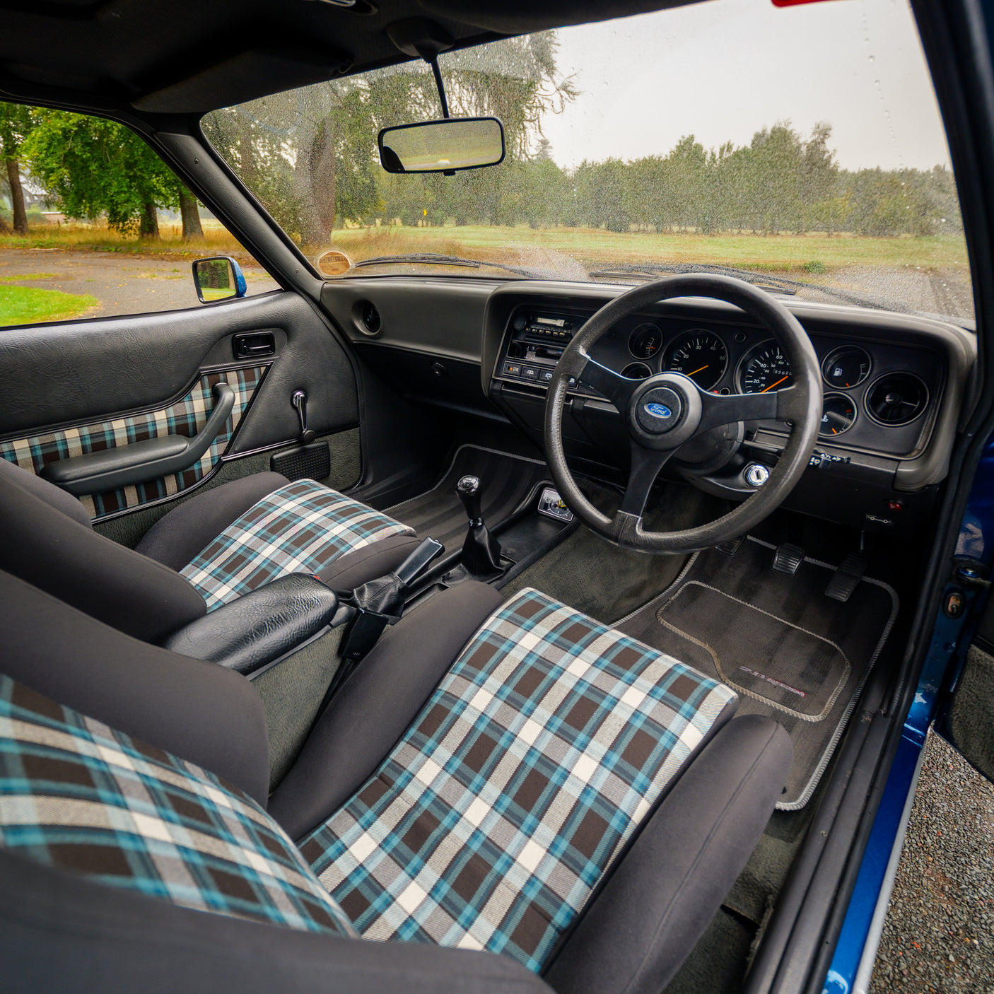 Stunning 1981 Ford Capri 2.8 Injection + £1000 cash