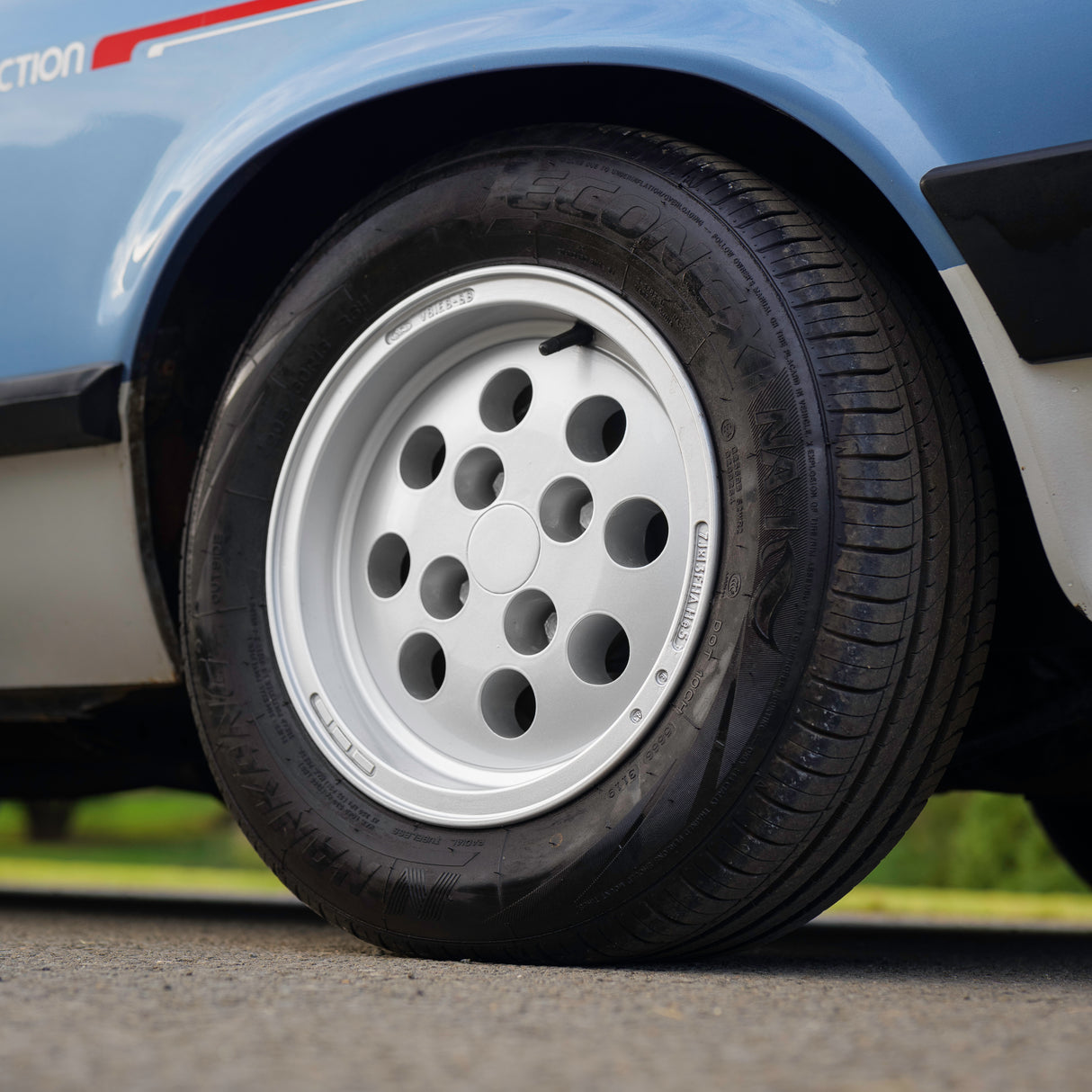 Low Mileage 1983 Ford Capri 2.8 Injection - Super clean!