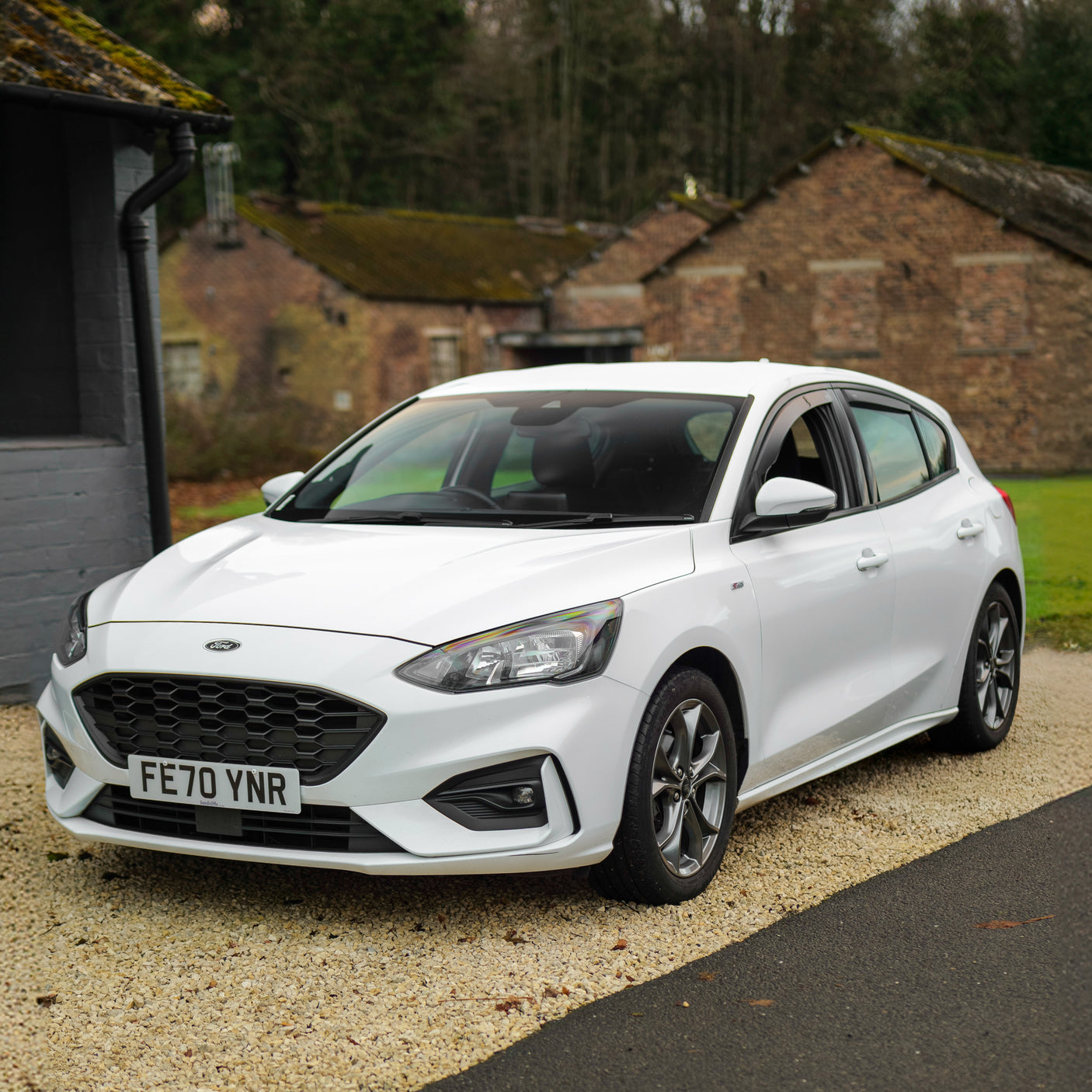Ford Focus ST-Line + £1000 cash