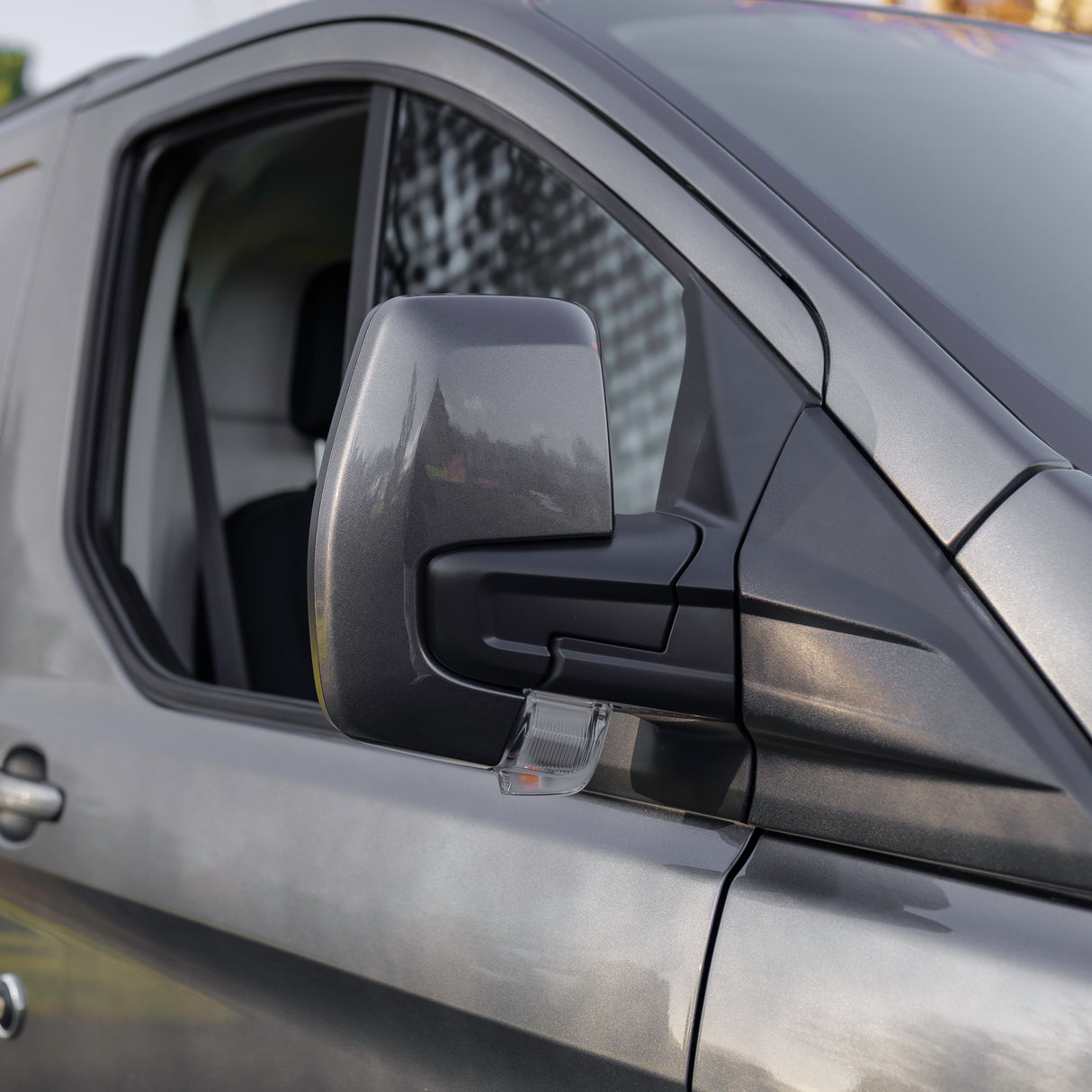 2023 Ford Transit Custom + £14,000 DeWalt Tool Bundle