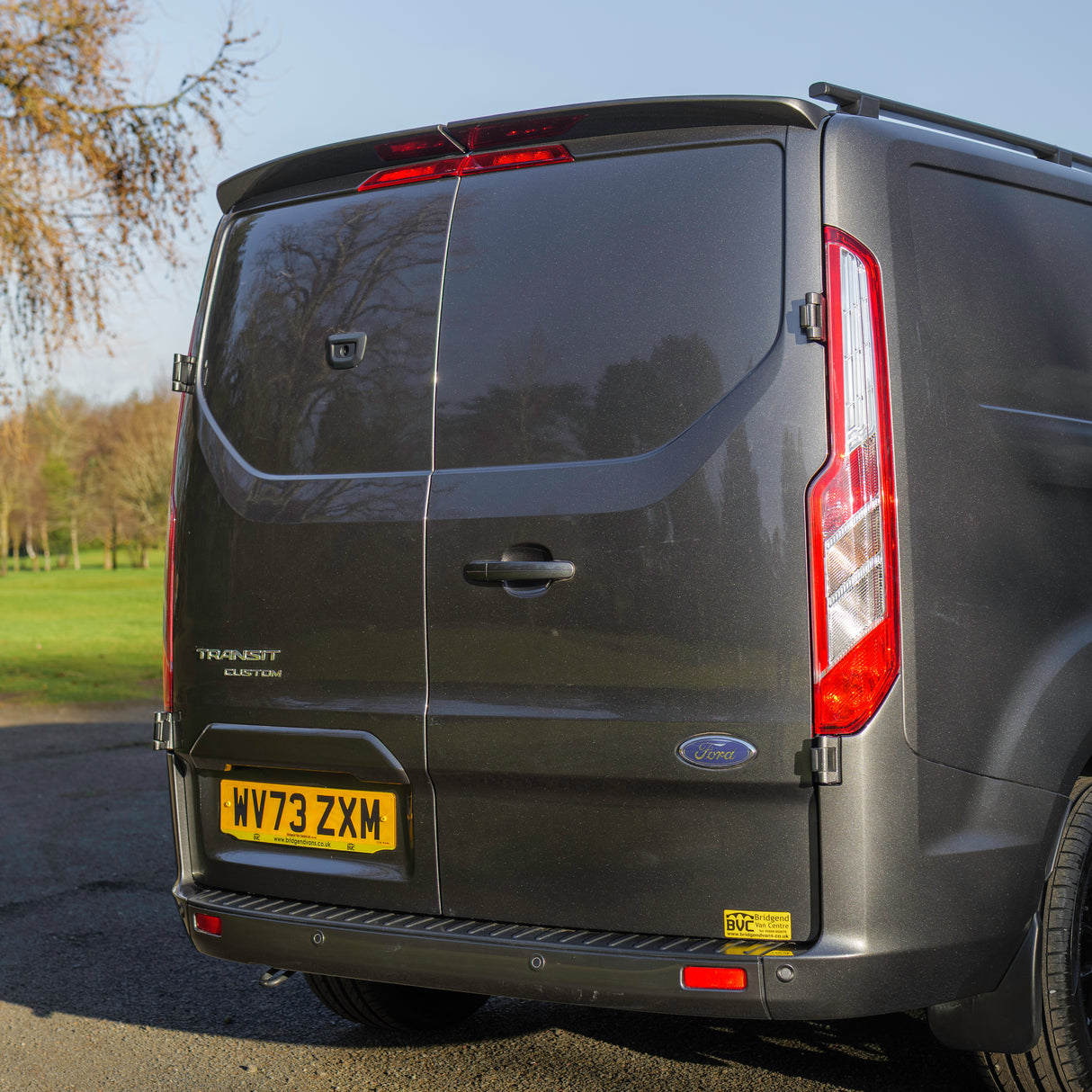 2023 Ford Transit Custom + £14,000 DeWalt Tool Bundle
