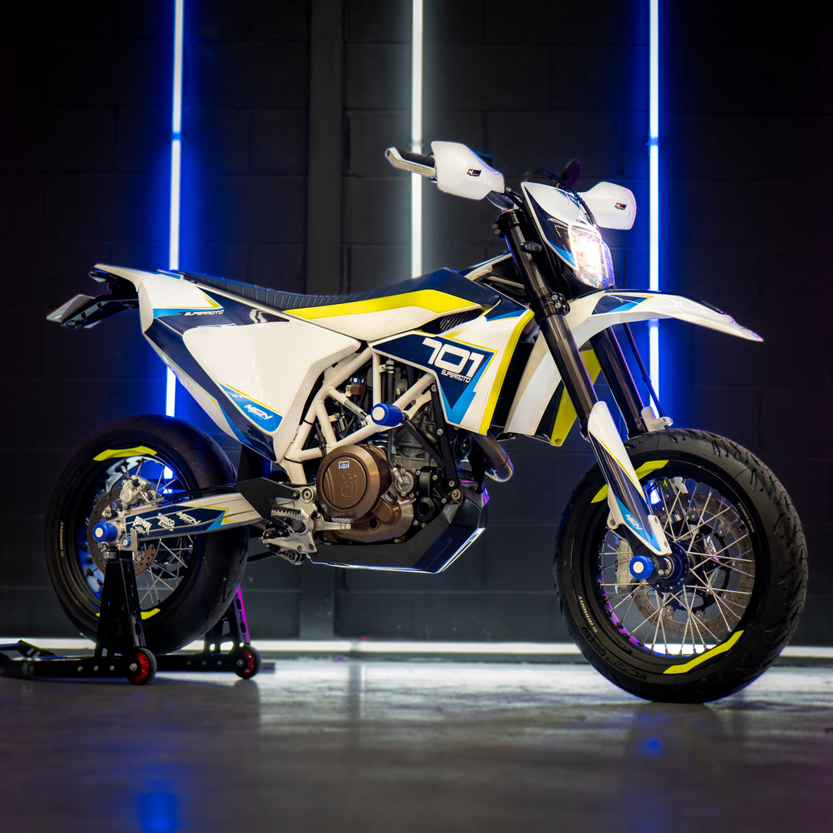 Insane Husqvarna 701 Super Moto