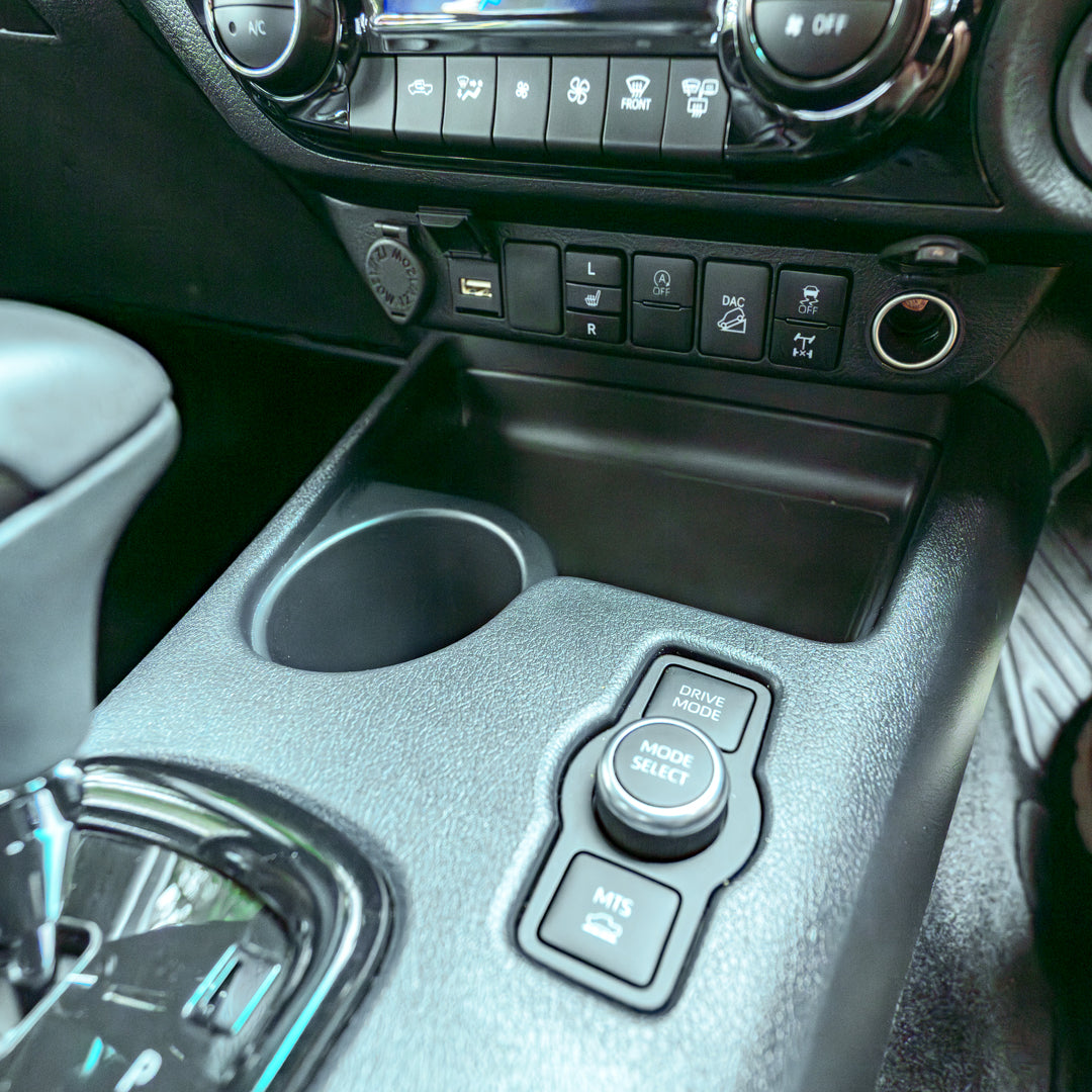2025 Toyota Hilux Invincible X